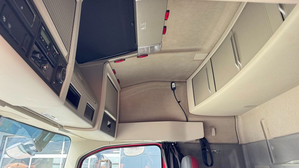 הַחכָּרָה  Volvo FH 500 6x4 forest truck - Epsilon 110Z - scissors Volvo FH 500 6x4 forest truck - Epsilon 110Z - scissors: תמונה 16