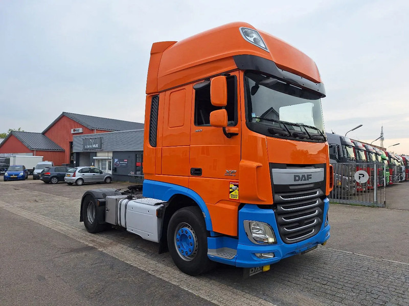 DAF XF 460 XF 460 MET ZF RETARDER - יחידת טרקטור: תמונה 3 DAF XF 460 XF 460 MET ZF RETARDER - יחידת טרקטור: תמונה 3