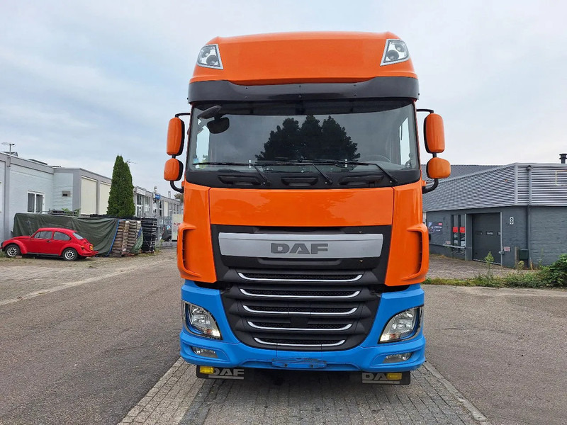 DAF XF 460 XF 460 MET ZF RETARDER - יחידת טרקטור: תמונה 2 DAF XF 460 XF 460 MET ZF RETARDER - יחידת טרקטור: תמונה 2