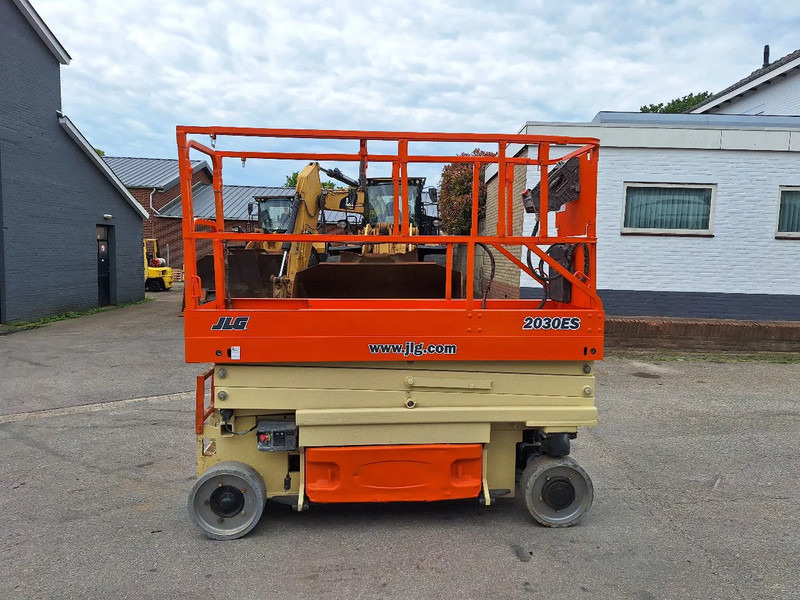 JLG 2030 ES - מעלית מספריים: תמונה 1 JLG 2030 ES - מעלית מספריים: תמונה 1