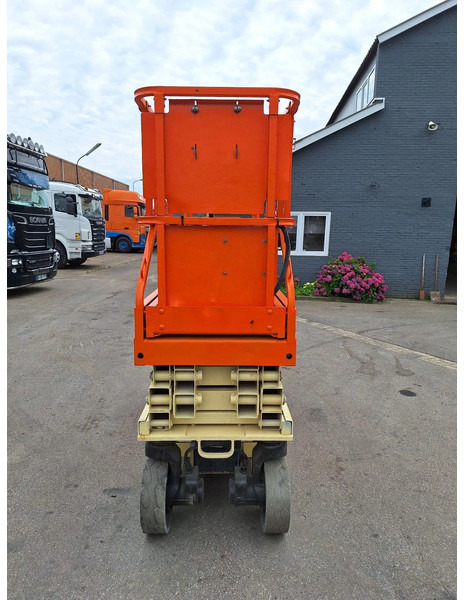JLG 2030 ES - מעלית מספריים: תמונה 4 JLG 2030 ES - מעלית מספריים: תמונה 4