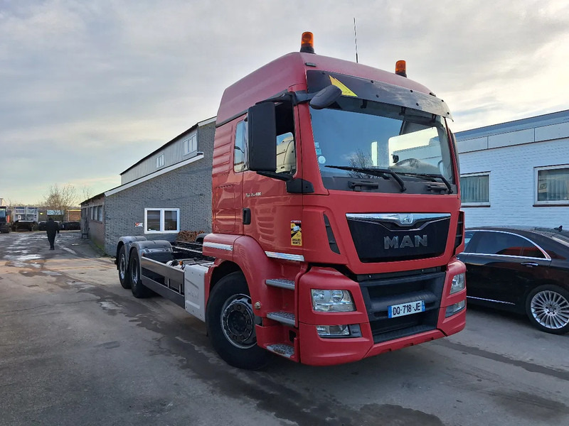 MAN TGS 26.400 TGS 26.400 - משאית עם שלדת תא: תמונה 3 MAN TGS 26.400 TGS 26.400 - משאית עם שלדת תא: תמונה 3