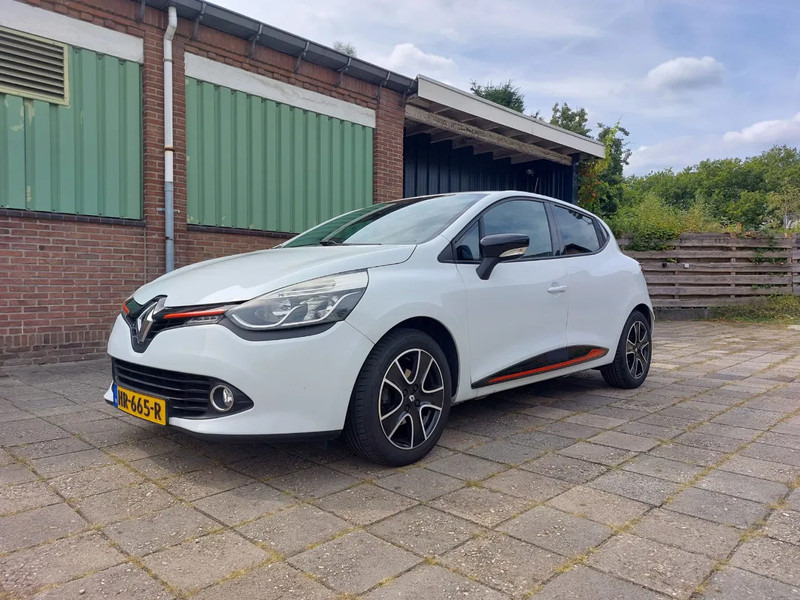 Renault Clio Clio 0.9 TCE - האצ'בק: תמונה 1 Renault Clio Clio 0.9 TCE - האצ'בק: תמונה 1