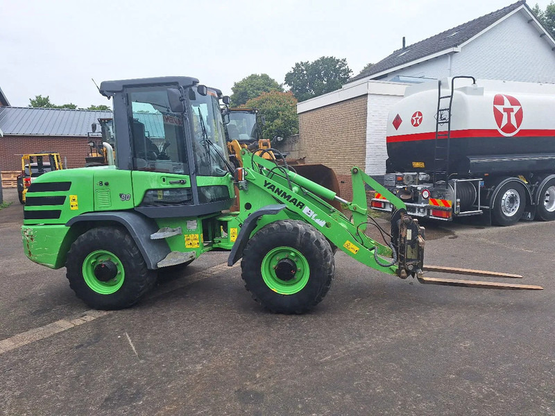 Yanmar V80 - מעמיס רצועות קומפקטי: תמונה 5 Yanmar V80 - מעמיס רצועות קומפקטי: תמונה 5