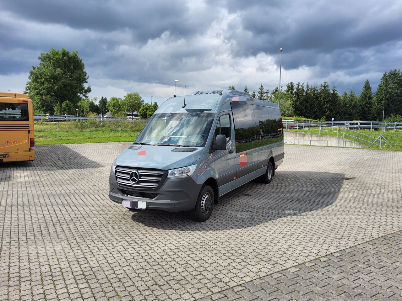 Mercedes Benz 517 cdi BusDesign Comfort 19+1+1 Schlafsitze / USB / Klima / Automatik - מיניבוס, כלי רכב מסחרי לנוסעים: תמונה 2 Mercedes Benz 517 cdi BusDesign Comfort 19+1+1 Schlafsitze / USB / Klima / Automatik - מיניבוס, כלי רכב מסחרי לנוסעים: תמונה 2