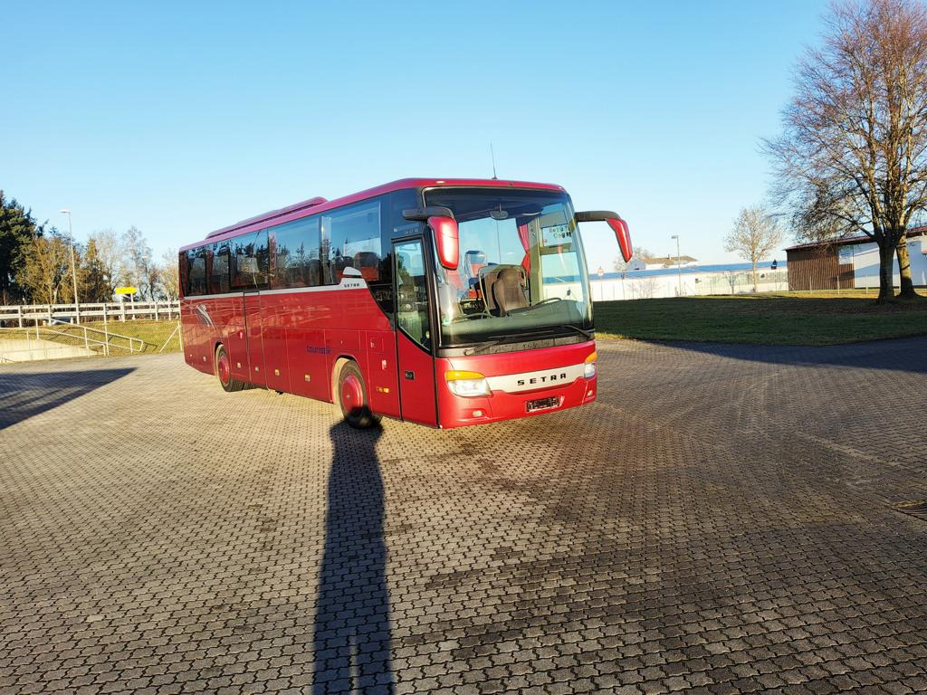 Setra S 415 GT HD 6 Gang / 50 Sitze - אוטובוס בין עירוני: תמונה 1 Setra S 415 GT HD 6 Gang / 50 Sitze - אוטובוס בין עירוני: תמונה 1