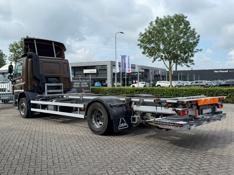DAF CF65 220 - משאית עם שלדת תא: תמונה 3 DAF CF65 220 - משאית עם שלדת תא: תמונה 3