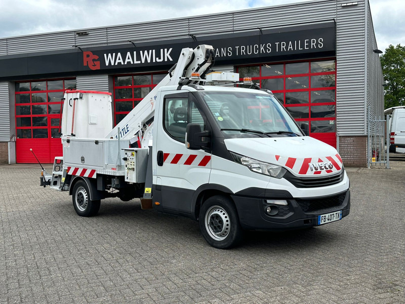 Iveco Daily 35S14 14 meter, 4x stamped, 649 working hours - כלי רכב מסחרי: תמונה 3 Iveco Daily 35S14 14 meter, 4x stamped, 649 working hours - כלי רכב מסחרי: תמונה 3