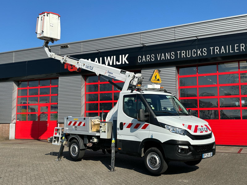 Iveco Daily 35S14 278 draaaiuren, 4x gestempeld, 14 meter APK 10-04-2026, KM 40.365 - כלי רכב מסחרי: תמונה 1 Iveco Daily 35S14 278 draaaiuren, 4x gestempeld, 14 meter APK 10-04-2026, KM 40.365 - כלי רכב מסחרי: תמונה 1