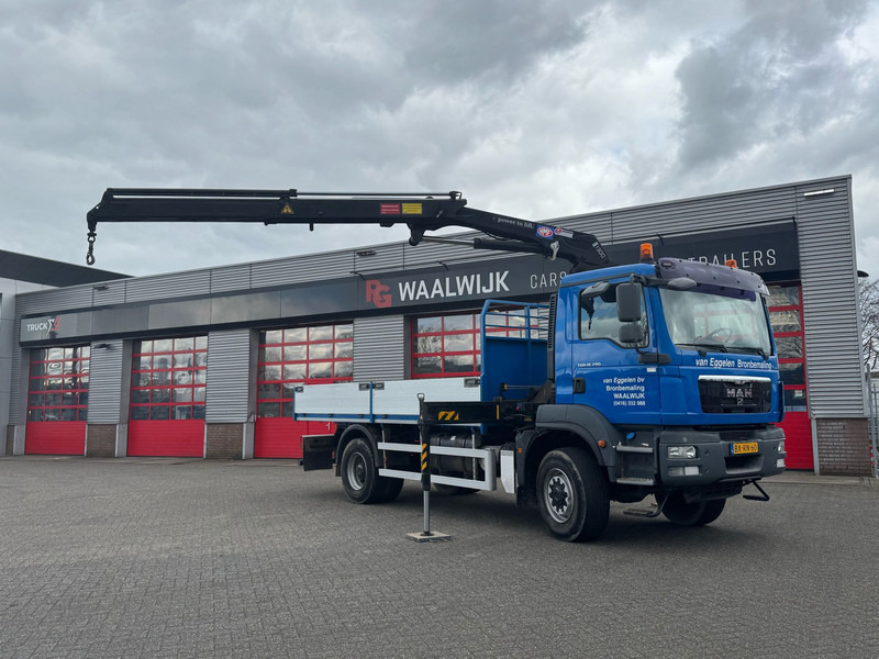 MAN TGM 18-290 4x4 Kraan met Open laadbak HMF Kraan 13 T - משאית מנוף: תמונה 1 MAN TGM 18-290 4x4 Kraan met Open laadbak HMF Kraan 13 T - משאית מנוף: תמונה 1