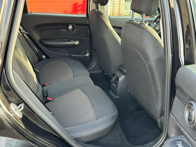 מכונית MINI Clubman One  APK 24-03-2027 Apple Carplay: תמונה 13