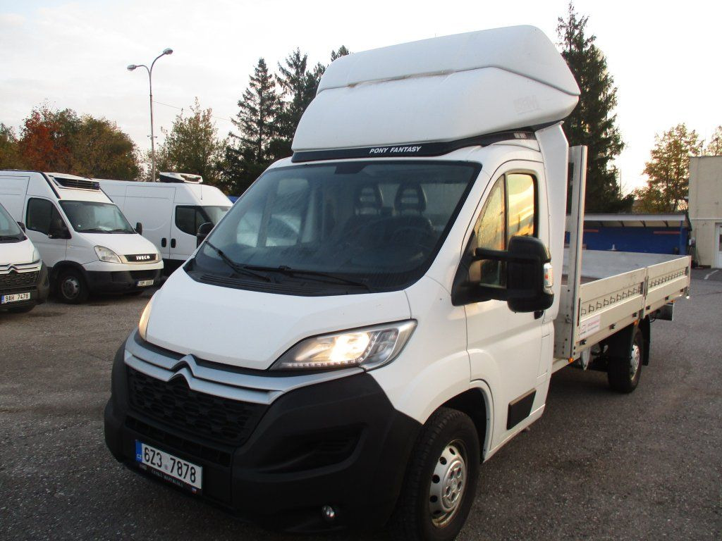 Citroën Jumper 2,0 BlueHDi Citroën Jumper 2,0 BlueHDi - כלי רכב מסחרי במיטה שטוחה: תמונה 1 Citroën Jumper 2,0 BlueHDi Citroën Jumper 2,0 BlueHDi - כלי רכב מסחרי במיטה שטוחה: תמונה 1