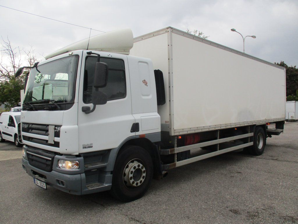 DAF CF 75.310 - משאית תיבה: תמונה 1 DAF CF 75.310 - משאית תיבה: תמונה 1