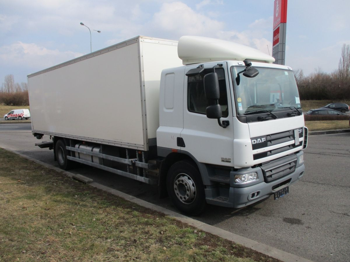 DAF CF 75.310 - משאית תיבה: תמונה 2 DAF CF 75.310 - משאית תיבה: תמונה 2