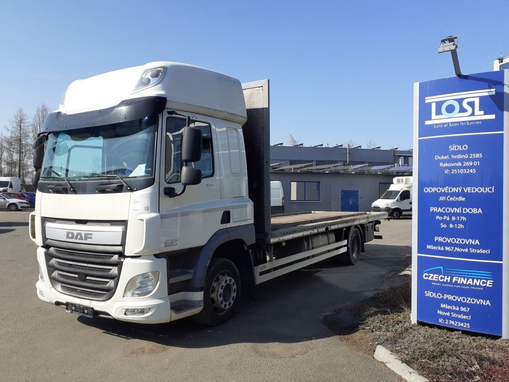 DAF CF320 EURO 6 - משאית צד נופל/ שטוחה: תמונה 1 DAF CF320 EURO 6 - משאית צד נופל/ שטוחה: תמונה 1