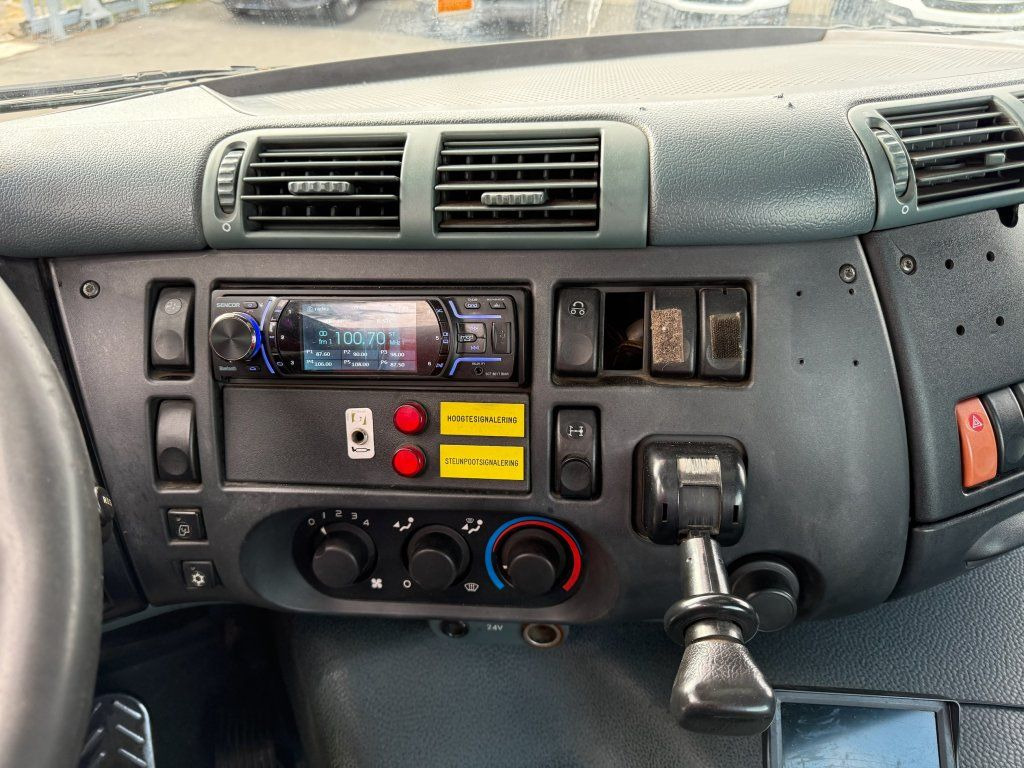 הַחכָּרָה  DAF CF85.380 6x2 EURO 3 DAF CF85.380 6x2 EURO 3: תמונה 19