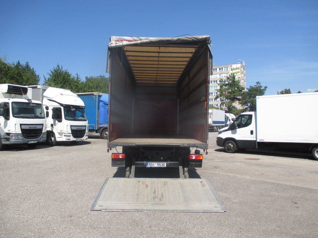 DAF LF 260 - משאית וילונות צד: תמונה 4 DAF LF 260 - משאית וילונות צד: תמונה 4