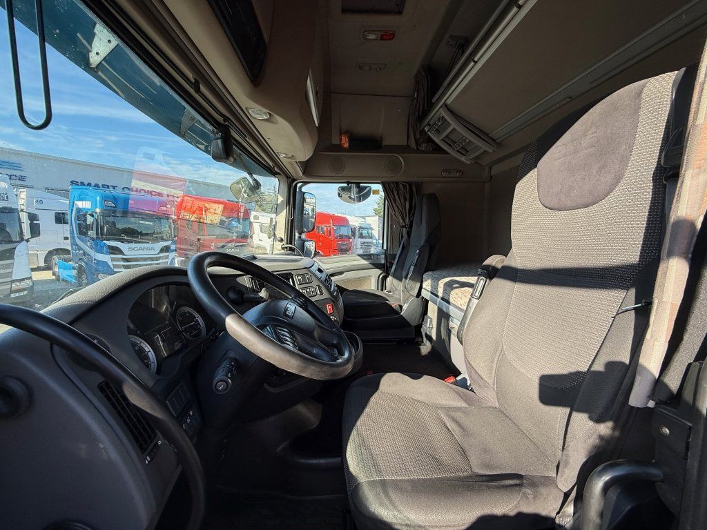 הַחכָּרָה  DAF XF440 EURO 6 6x2 DAF XF440 EURO 6 6x2: תמונה 12