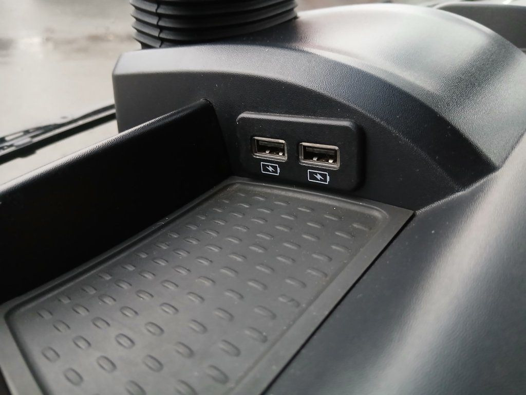 Iveco 120-220L Eurocargo - משאית תיבה: תמונה 3 Iveco 120-220L Eurocargo - משאית תיבה: תמונה 3