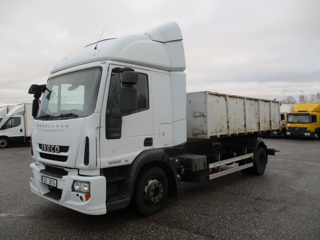 Iveco 140E22 - משאית הרמת וו: תמונה 1 Iveco 140E22 - משאית הרמת וו: תמונה 1