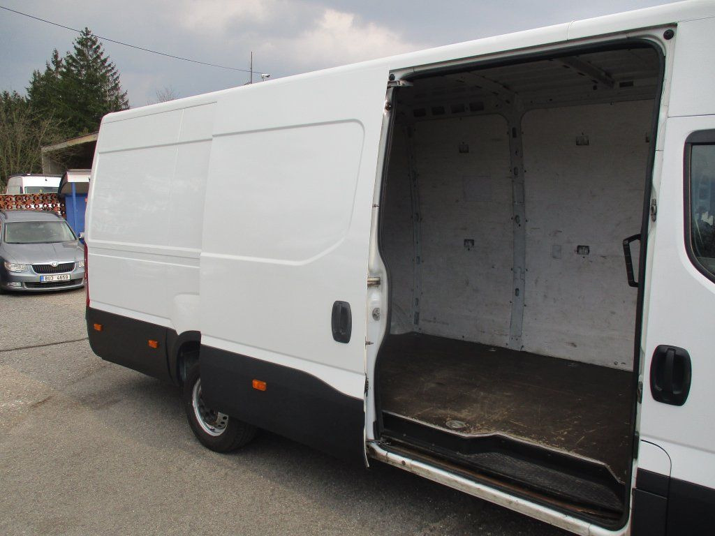 Iveco 35S16 MAXI - כלי רכב מסחרי עם לוח: תמונה 5 Iveco 35S16 MAXI - כלי רכב מסחרי עם לוח: תמונה 5