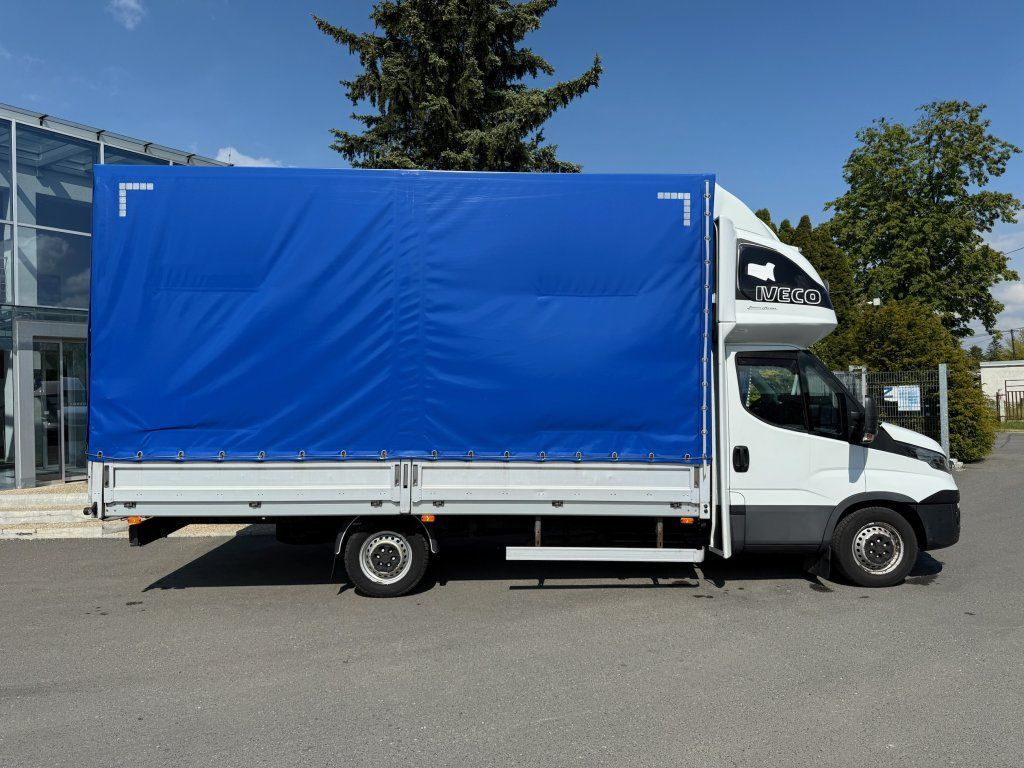 Iveco 35S18 Daily - כלי רכב מסחרי עם וילונות צד: תמונה 3 Iveco 35S18 Daily - כלי רכב מסחרי עם וילונות צד: תמונה 3