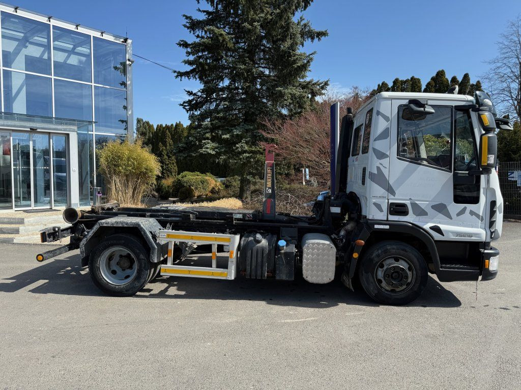 Iveco 75E18 EURO 4 - כלי רכב מסחרי מזהיר: תמונה 3 Iveco 75E18 EURO 4 - כלי רכב מסחרי מזהיר: תמונה 3