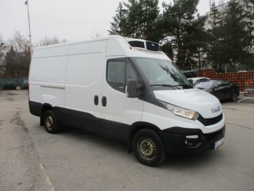 Iveco Daily 35S15V - כלי רכב מסחרי עם לוח: תמונה 1 Iveco Daily 35S15V - כלי רכב מסחרי עם לוח: תמונה 1