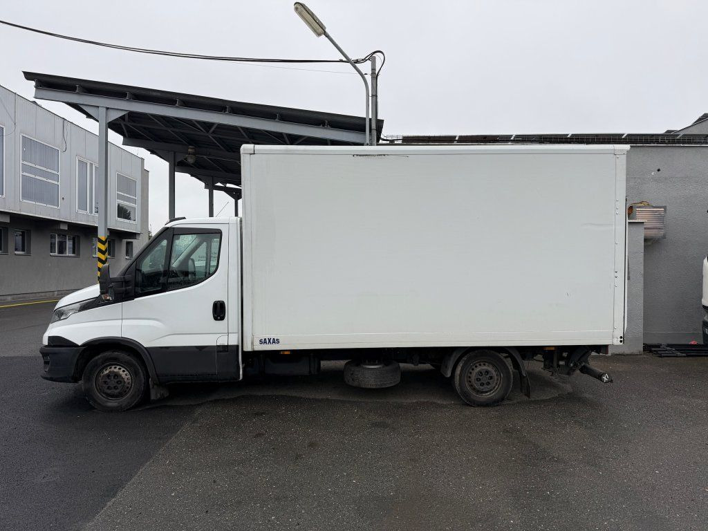 Iveco Daily 35S16 mit LBW ENGINE DEFECT - כלי רכב מסחרי עם תיבה: תמונה 5 Iveco Daily 35S16 mit LBW ENGINE DEFECT - כלי רכב מסחרי עם תיבה: תמונה 5