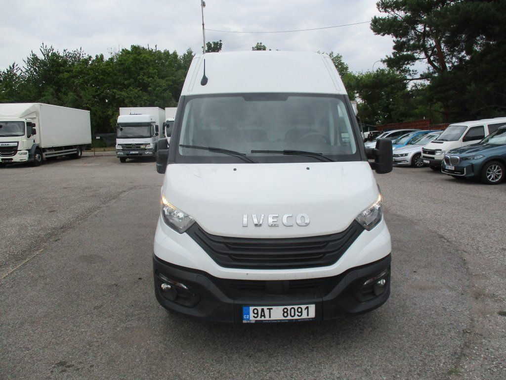 Iveco Daily 35S16 - כלי רכב מסחרי עם לוח: תמונה 2 Iveco Daily 35S16 - כלי רכב מסחרי עם לוח: תמונה 2