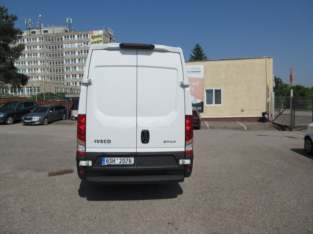 Iveco Daily 35S16 - כלי רכב מסחרי עם לוח: תמונה 5 Iveco Daily 35S16 - כלי רכב מסחרי עם לוח: תמונה 5
