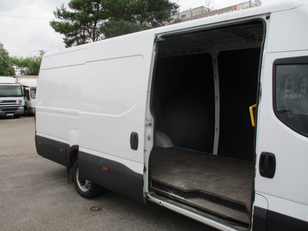 Iveco Daily 35S16 - כלי רכב מסחרי עם לוח: תמונה 5 Iveco Daily 35S16 - כלי רכב מסחרי עם לוח: תמונה 5