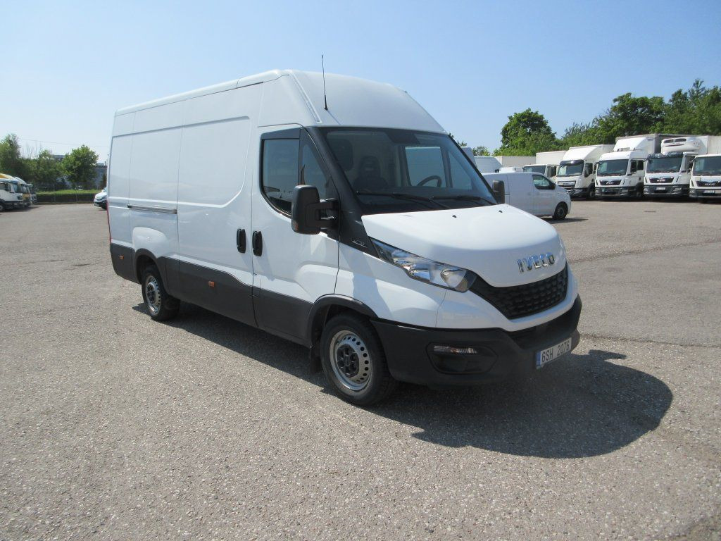Iveco Daily 35S16 - כלי רכב מסחרי עם לוח: תמונה 1 Iveco Daily 35S16 - כלי רכב מסחרי עם לוח: תמונה 1
