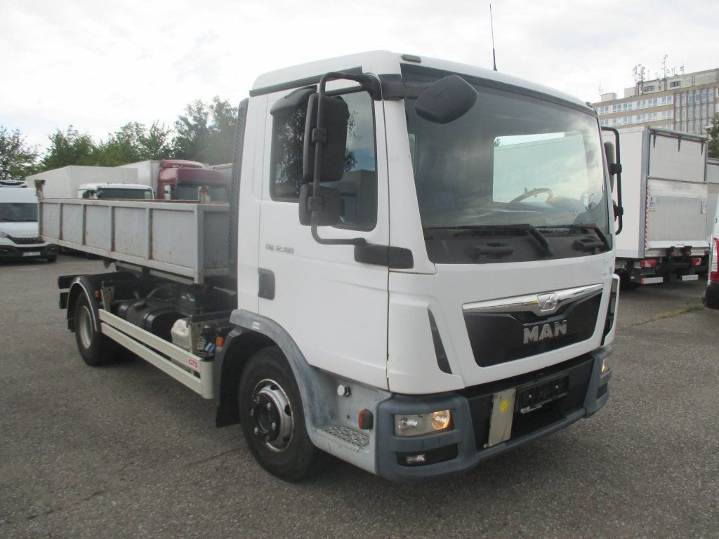 MAN TGL 12.180 4x2 - משאית הרמת וו: תמונה 3 MAN TGL 12.180 4x2 - משאית הרמת וו: תמונה 3