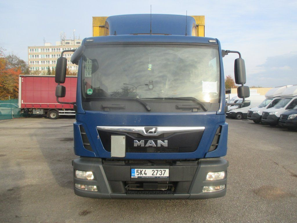 MAN TGL 12.250 - משאית וילונות צד: תמונה 2 MAN TGL 12.250 - משאית וילונות צד: תמונה 2