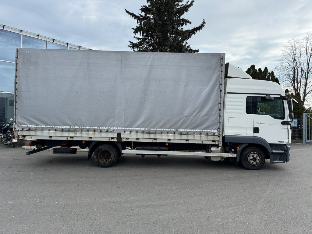 MAN TGL8.220 EURO 6 - כלי רכב מסחרי עם וילונות צד: תמונה 3 MAN TGL8.220 EURO 6 - כלי רכב מסחרי עם וילונות צד: תמונה 3