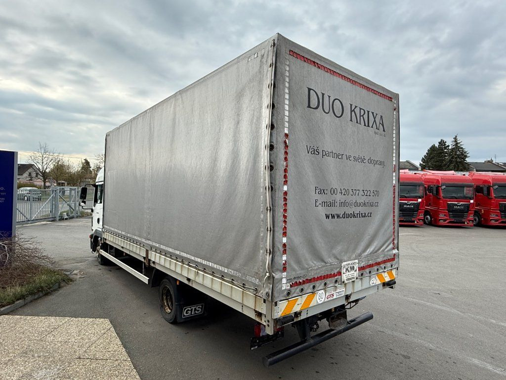 MAN TGL8.220 EURO 6 - כלי רכב מסחרי עם וילונות צד: תמונה 5 MAN TGL8.220 EURO 6 - כלי רכב מסחרי עם וילונות צד: תמונה 5