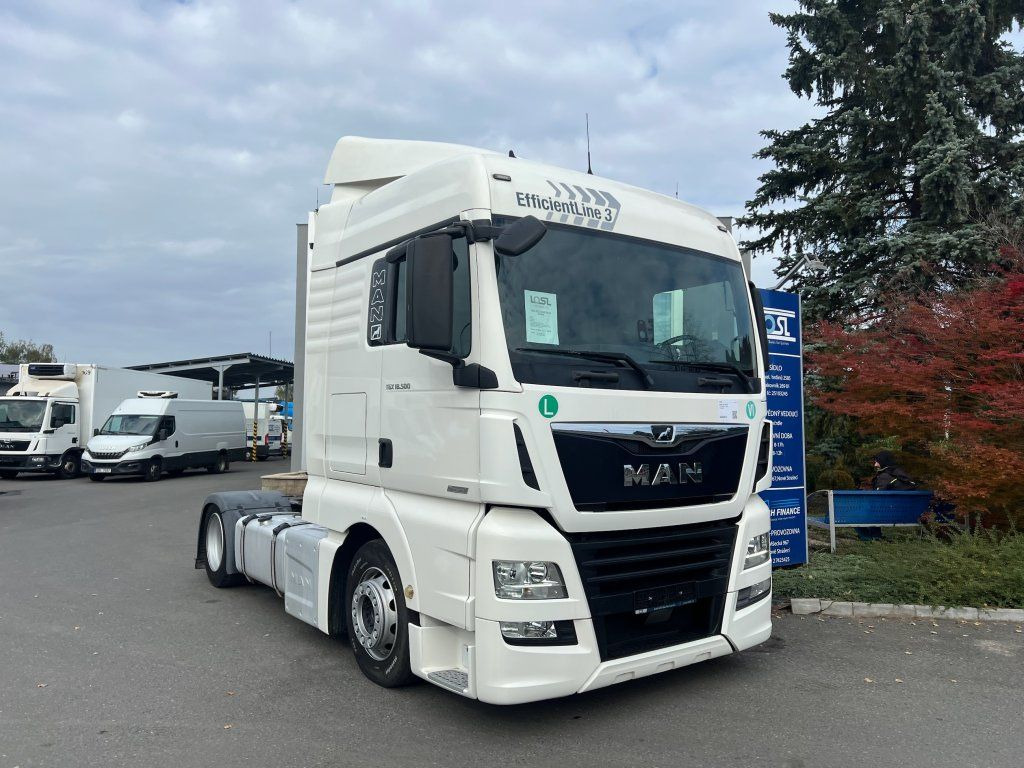 MAN TGX18.500 MEGA/lowdeck - יחידת טרקטור: תמונה 2 MAN TGX18.500 MEGA/lowdeck - יחידת טרקטור: תמונה 2