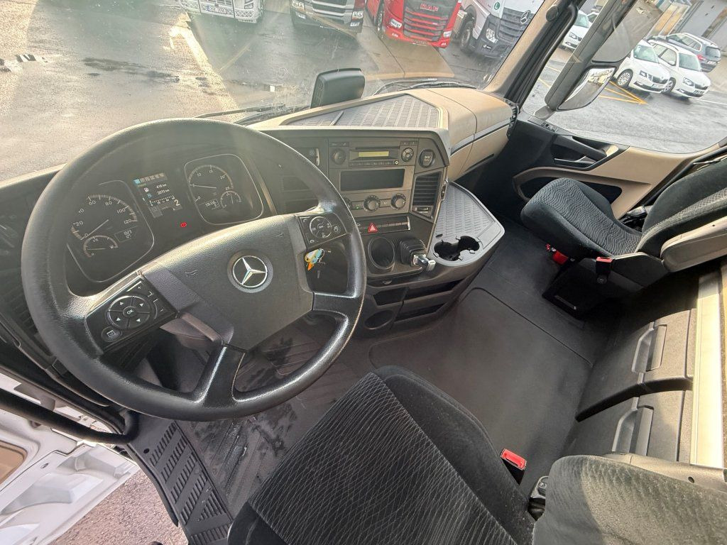 יחידת טרקטור Mercedes-Benz 1845 Actros EURO 6: תמונה 14 יחידת טרקטור Mercedes-Benz 1845 Actros EURO 6: תמונה 14