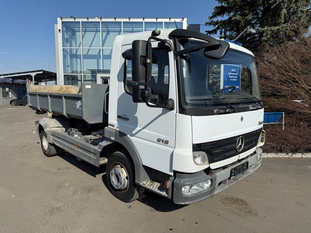 Mercedes-Benz 916 Atego EURO 4 - משאית הרמת וו: תמונה 2 Mercedes-Benz 916 Atego EURO 4 - משאית הרמת וו: תמונה 2