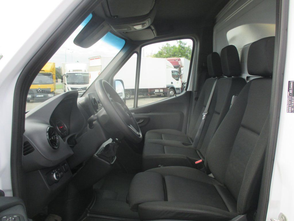 כלי רכב מסחרי עם לוח Mercedes-Benz Sprinter 514 CDi: תמונה 19
