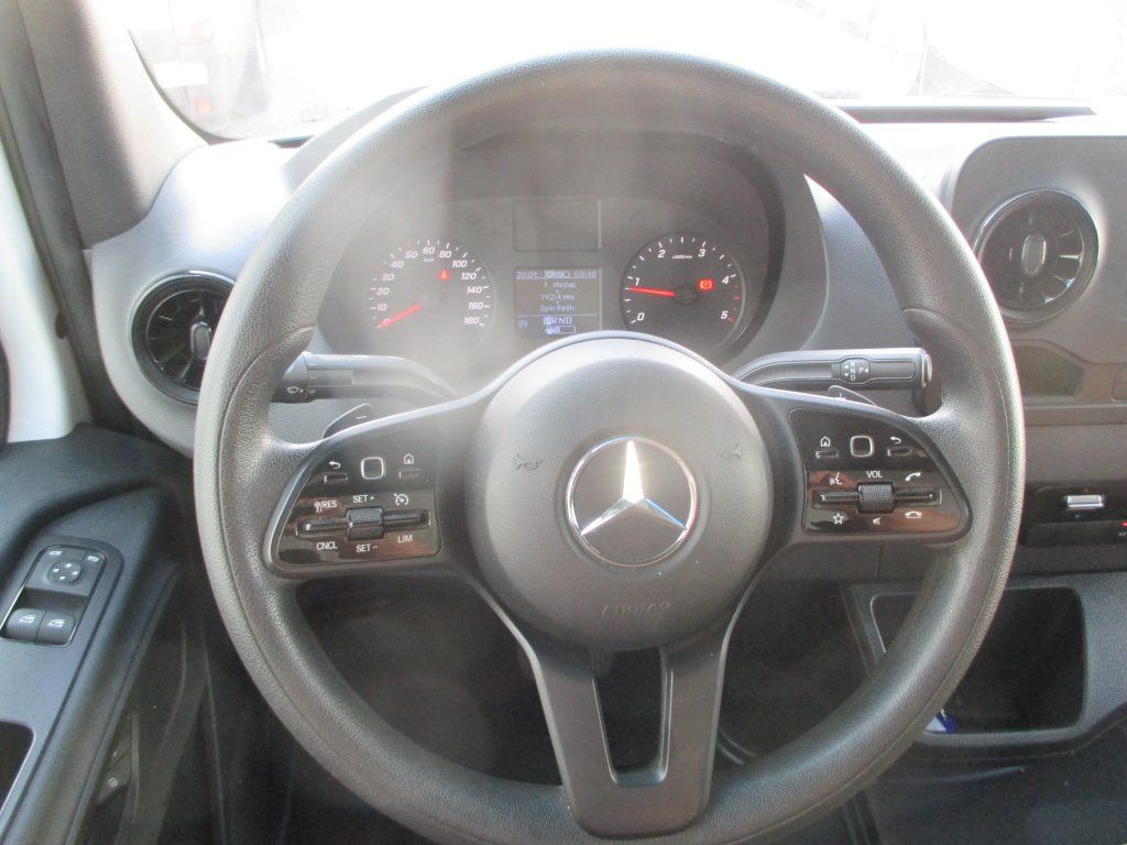 כלי רכב מסחרי עם לוח Mercedes-Benz Sprinter 514 CDi: תמונה 16
