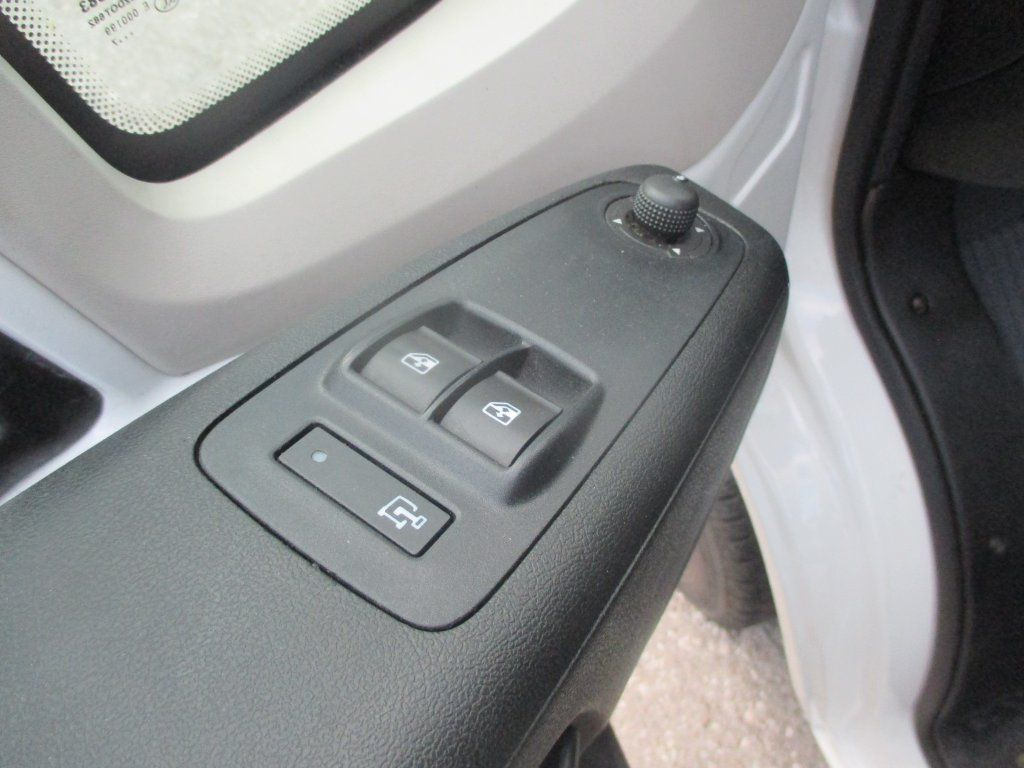 כלי רכב מסחרי לקירור Peugeot Boxer L2H1: תמונה 14
