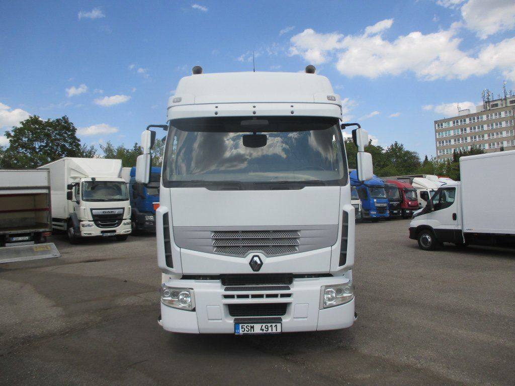 Renault Premium 1 liege - משאית תיבה: תמונה 2 Renault Premium 1 liege - משאית תיבה: תמונה 2