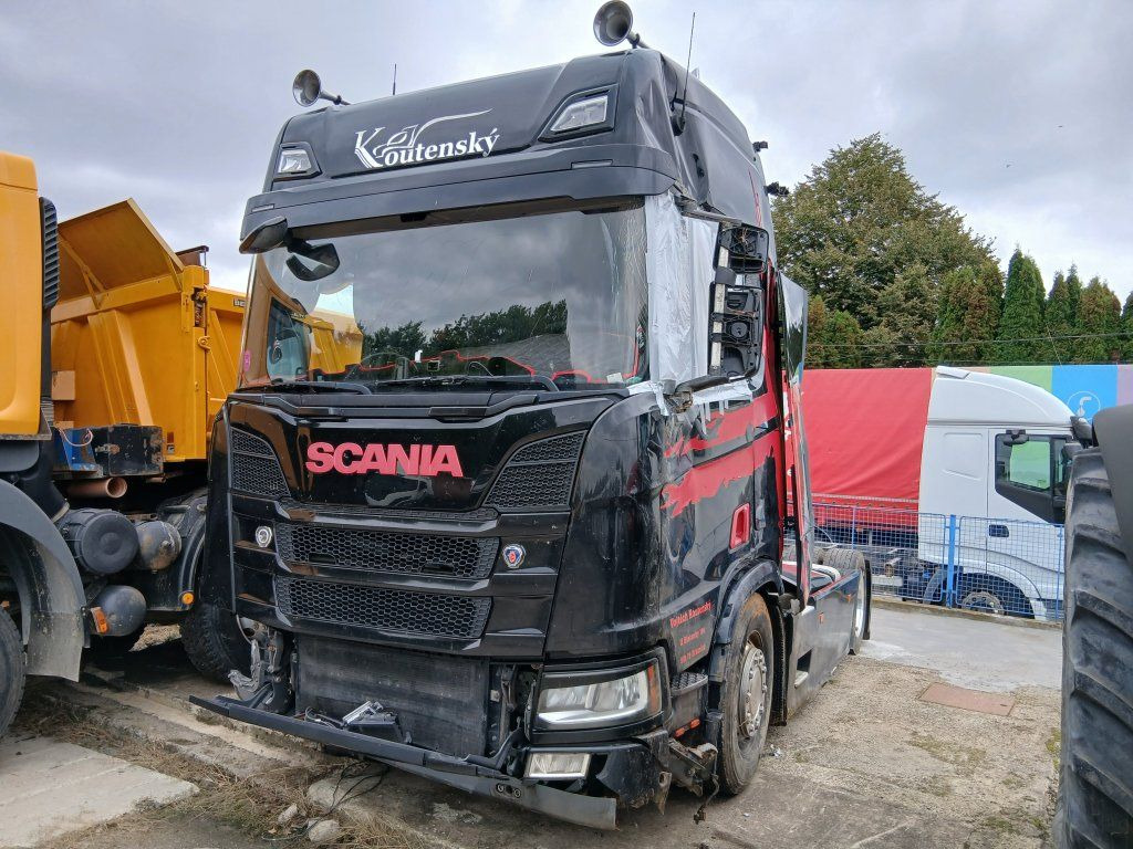 Scania R450 MEGA/lowdeck Unfall / damage - יחידת טרקטור: תמונה 1 Scania R450 MEGA/lowdeck Unfall / damage - יחידת טרקטור: תמונה 1