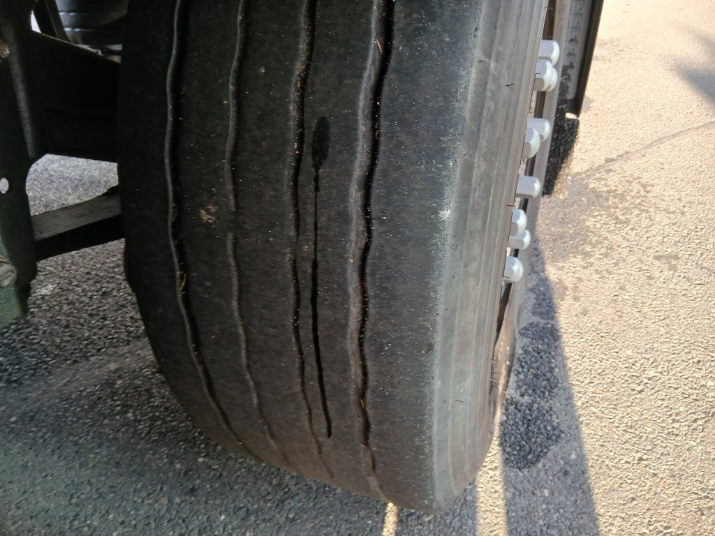 סמיטריילר בתיבה סגורה Schmitz Cargobull SKO24 Thermo King SLXe300: תמונה 14 סמיטריילר בתיבה סגורה Schmitz Cargobull SKO24 Thermo King SLXe300: תמונה 14