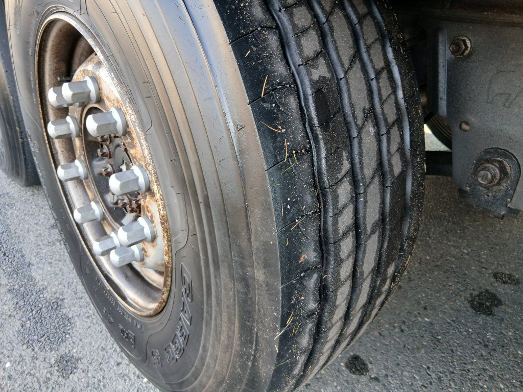 סמיטריילר בתיבה סגורה Schmitz Cargobull SKO24 Thermo King SLXe300: תמונה 10 סמיטריילר בתיבה סגורה Schmitz Cargobull SKO24 Thermo King SLXe300: תמונה 10