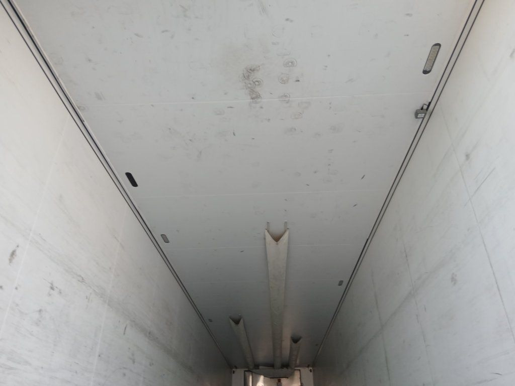 סמיטריילר בתיבה סגורה Schmitz Cargobull SKO24 Thermo King SLXe300: תמונה 18 סמיטריילר בתיבה סגורה Schmitz Cargobull SKO24 Thermo King SLXe300: תמונה 18