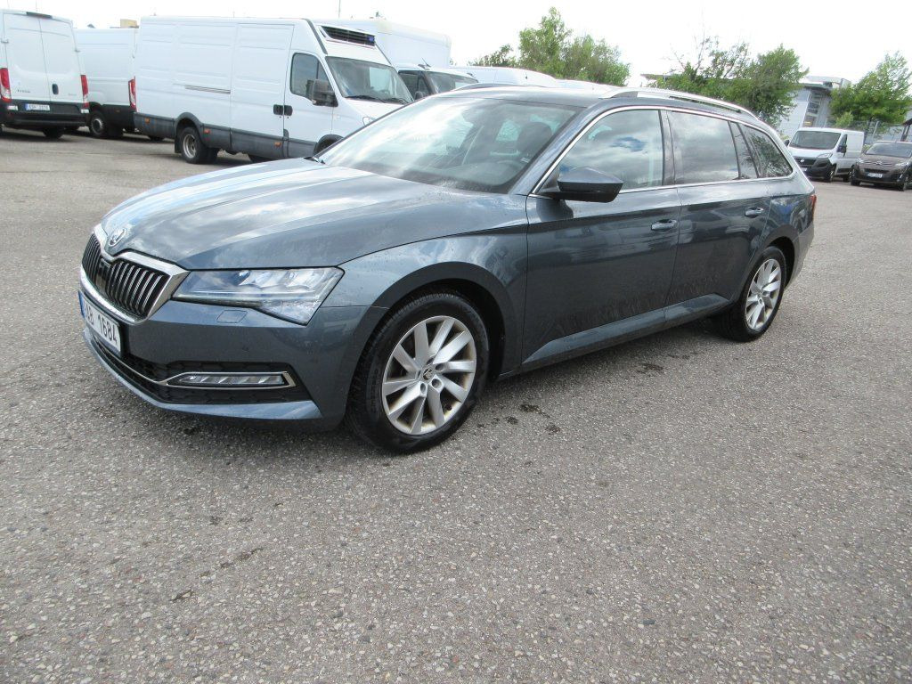 Skoda 2.0 Tdi  Style - רכב סטיישן: תמונה 2 Skoda 2.0 Tdi  Style - רכב סטיישן: תמונה 2