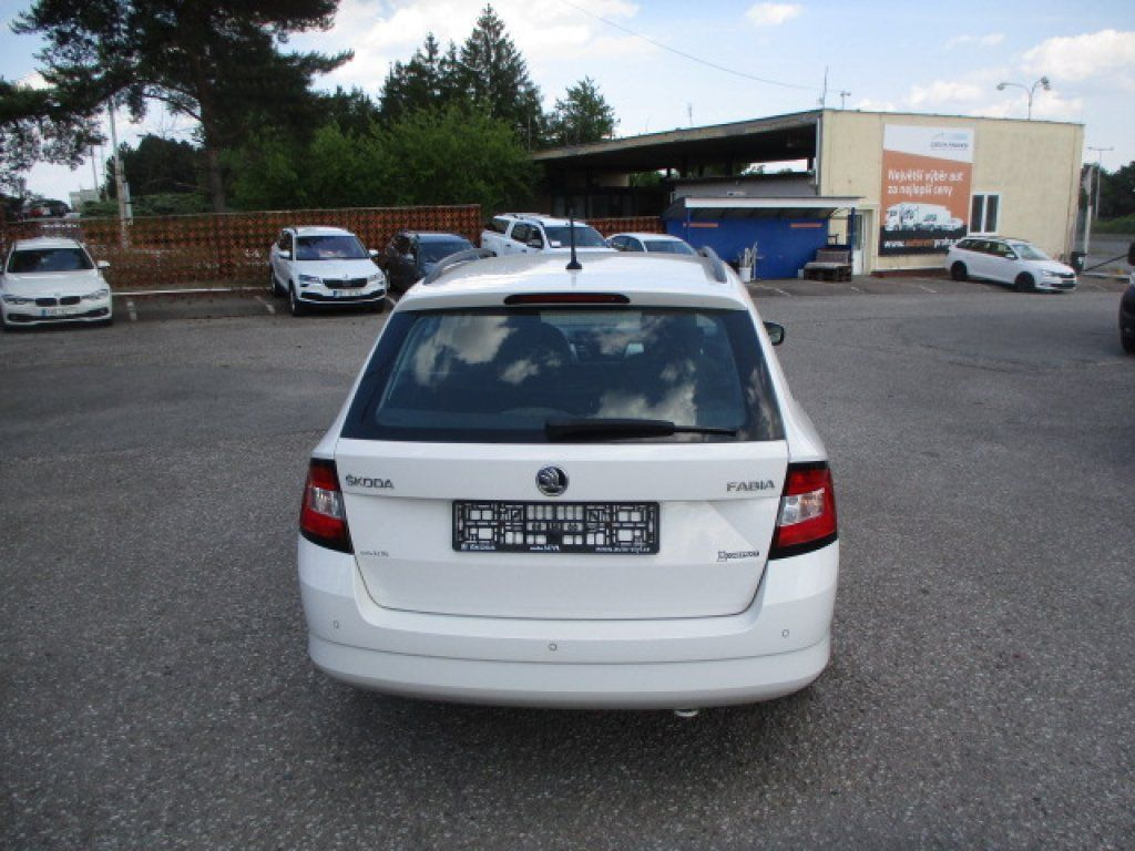 Skoda Ambition - מכונית: תמונה 5 Skoda Ambition - מכונית: תמונה 5
